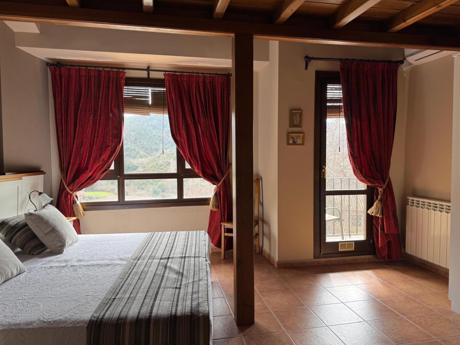 Hotel Guara Inluka Лас-Альмуниас Экстерьер фото