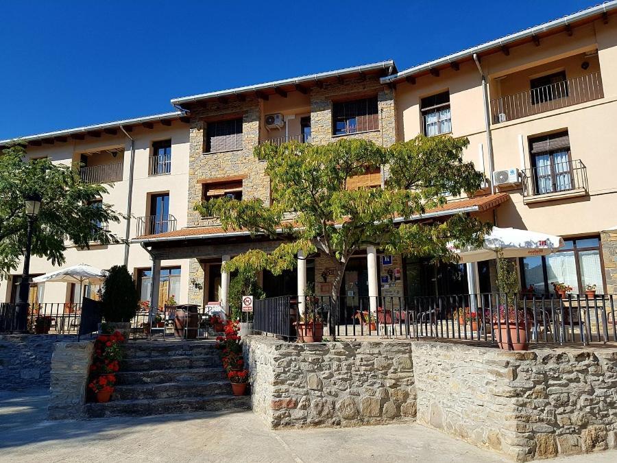 Hotel Guara Inluka Лас-Альмуниас Экстерьер фото